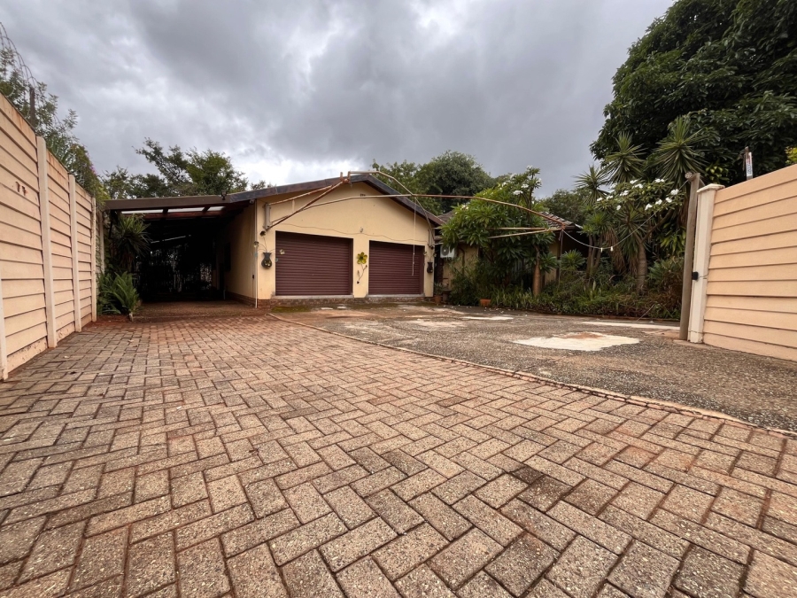 4 Bedroom Property for Sale in Protea Park North West